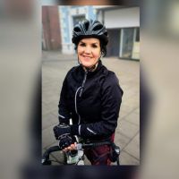 Profile photo for Linda Yates