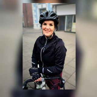 Profile photo for Linda Yates