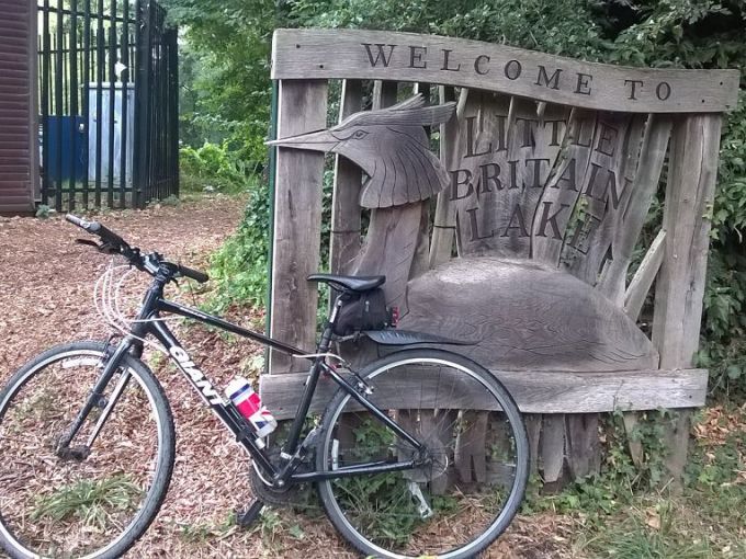 Welcome to Little Britain Lake, a haven of peace near Uxbridge in West London
