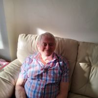 Profile photo for Les Loxton