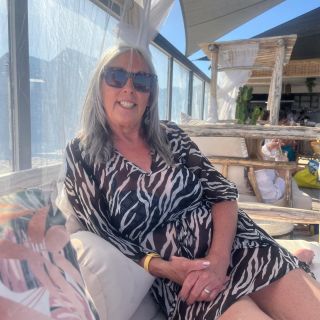 Profile photo for Debbie Bell