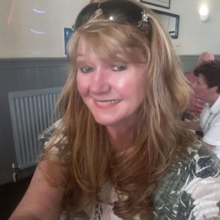 Profile photo for Amanda  Morris 