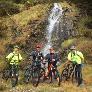 Profile photo for Darren Adams