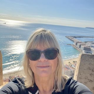 Profile photo for Jayne Cowell