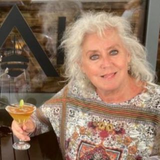 Profile photo for Cathy Morrisroe