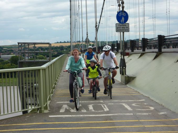 Group photo on return section near South Bridge pillar