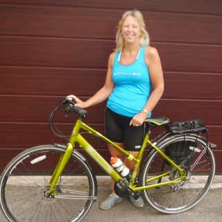 Profile photo for Julie Wearden