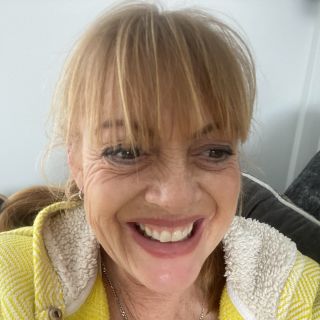 Profile photo for Dawn Bracher