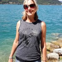 Profile photo for Samantha Jones