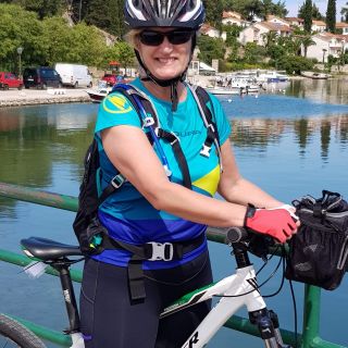 Profile photo for Hazel  Dixon