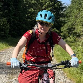 Profile photo for Louise  Wood
