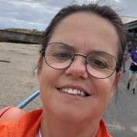 Profile photo for Amanda Bell