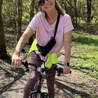 Profile photo for Julie Clavell