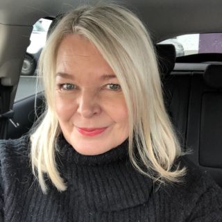 Profile photo for Karen Thirsk