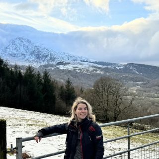 Profile photo for Jess Jeakins