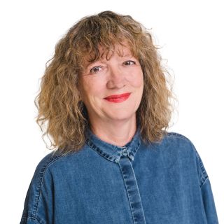 Profile photo for Karen Malivoire 