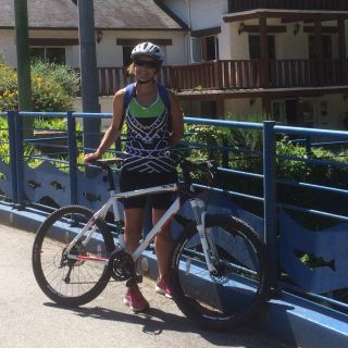 Profile photo for Julie Lloyd