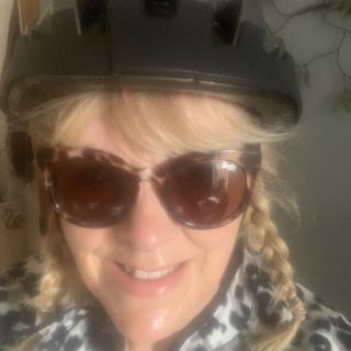 Profile photo for Kim Bowers