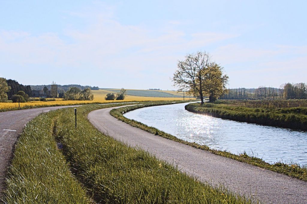Let s Ride 10 great canal and river rides