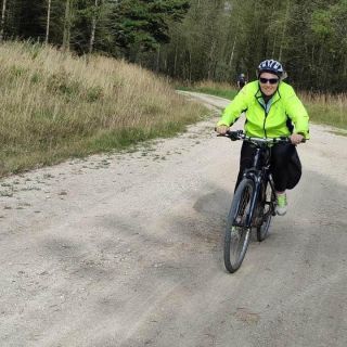 Profile photo for Elaine Binns