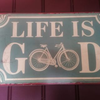 Profile photo for Khadija Ravat