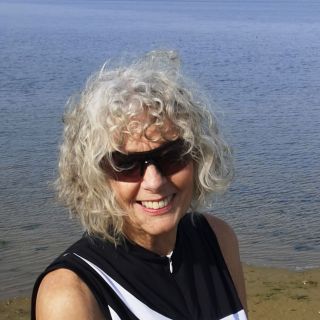 Profile photo for Jan Darling