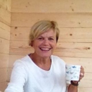 Profile photo for Jennifer Ellis