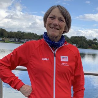 Profile photo for Lesley Hobbs