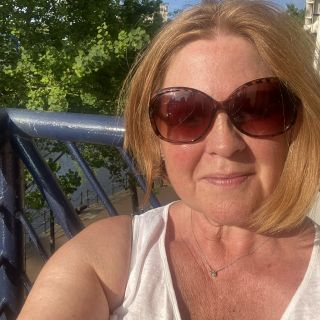 Profile photo for Leona Sanders